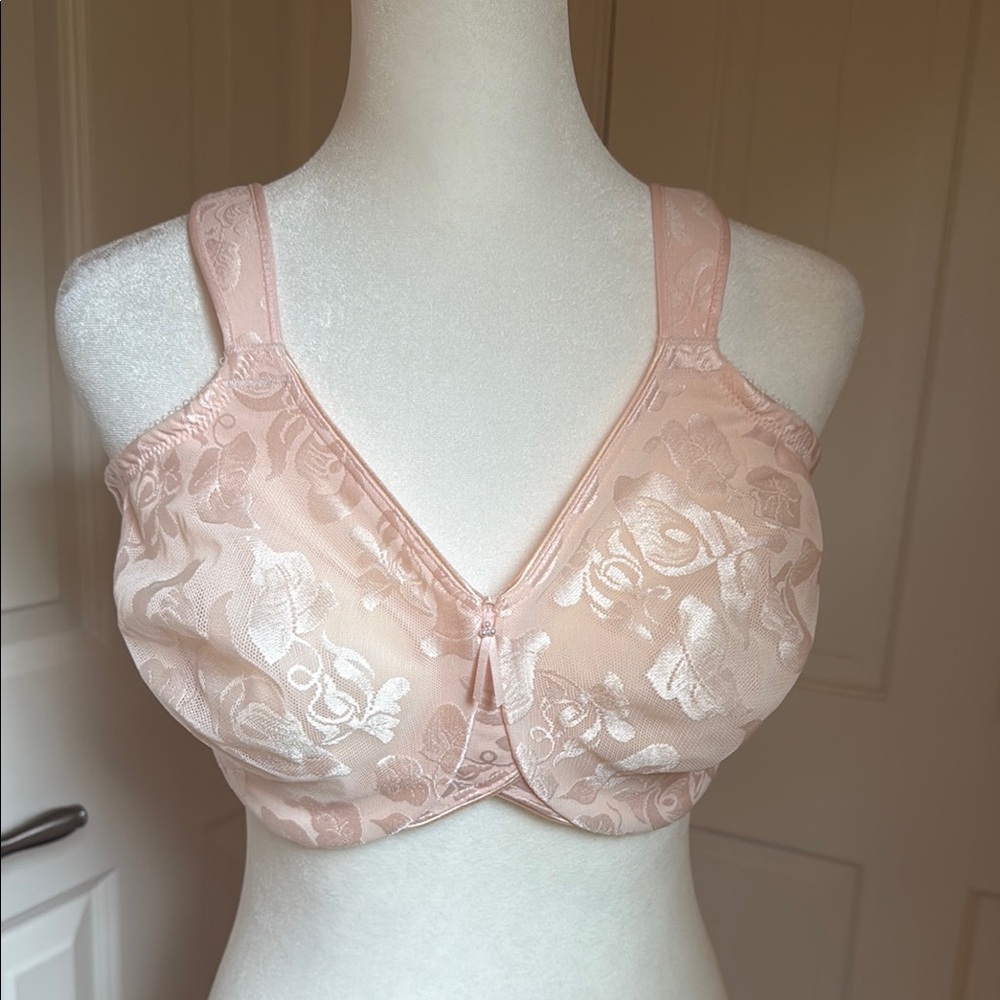 Wacoal Pink Lace Bra
